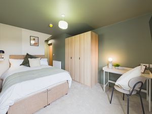 Photo 9- click for photo gallery